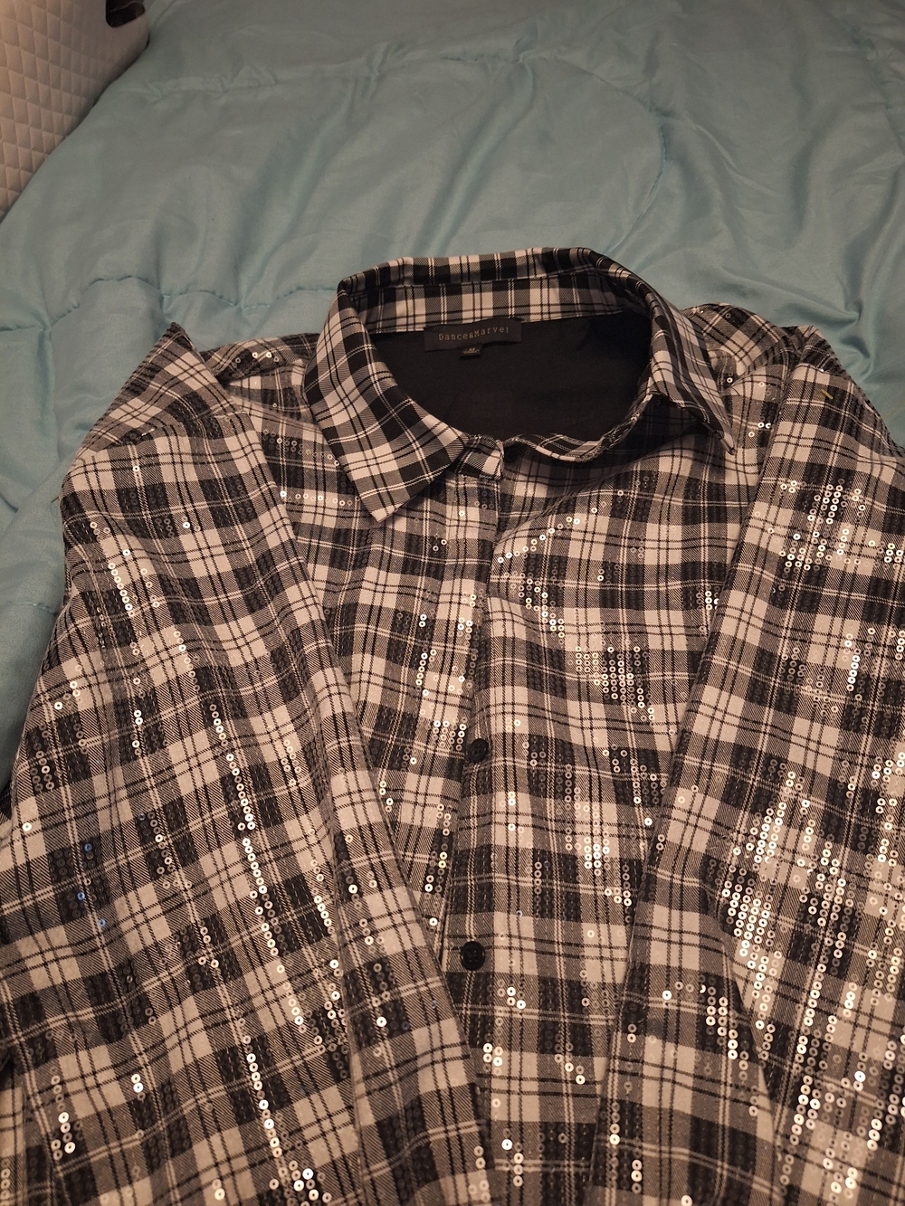 Dance And Marvel Gorgeous Womens Size M Sequin button down Shirt